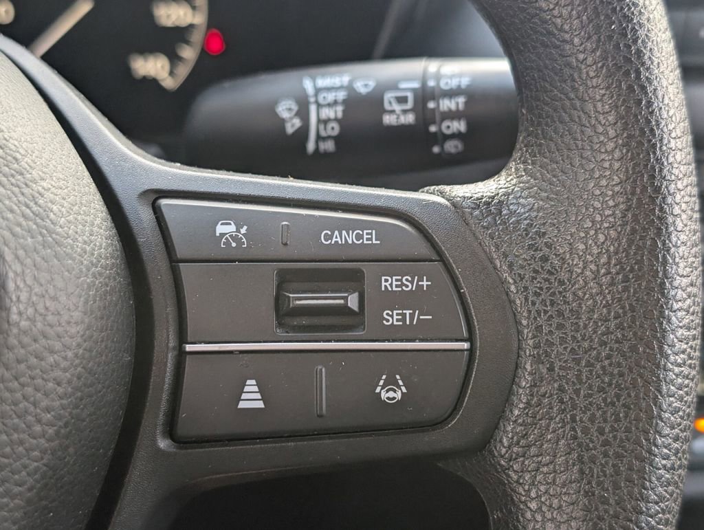 Used 2023 Honda HR-V LX image 24