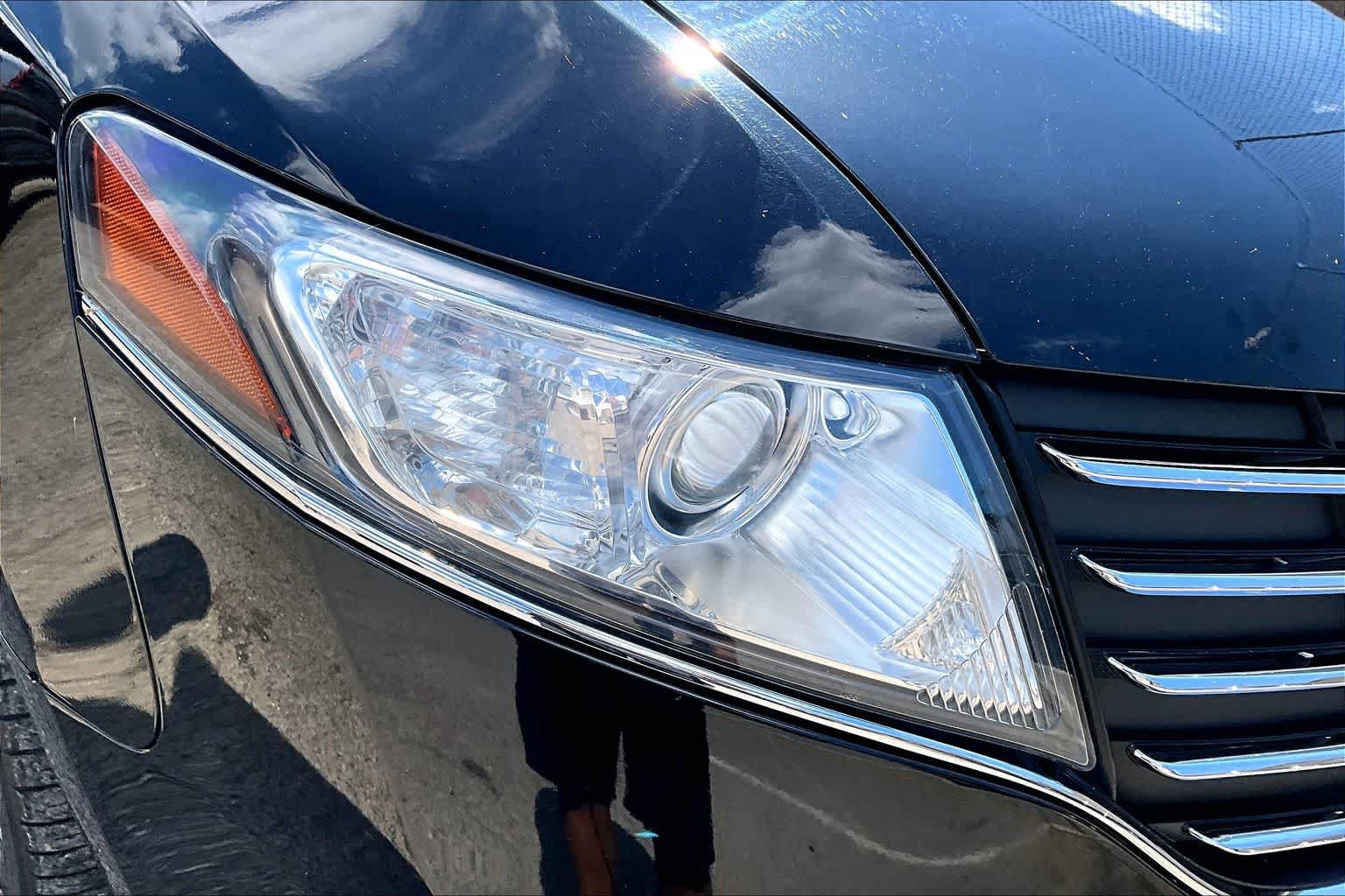 Used 2018 Lincoln MKT AWD image 27