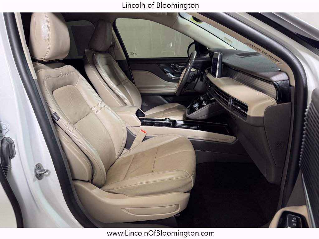 Certified 2022 Lincoln Corsair AWD w/ Premium Package image 12