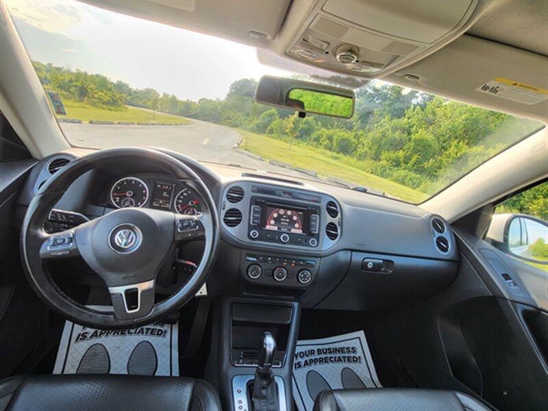 Used 2013 Volkswagen Tiguan SE FWD image 10