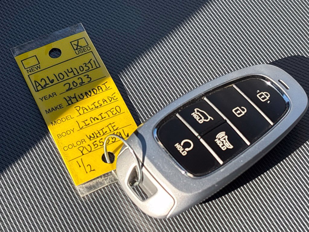 Used 2023 Hyundai Palisade Limited AWD/4WD image 42