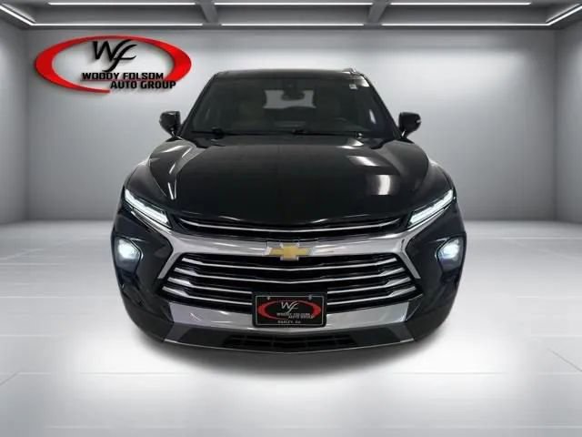 Used 2023 Chevrolet Blazer Premier w/ Enhanced Convenience Package FWD image 2