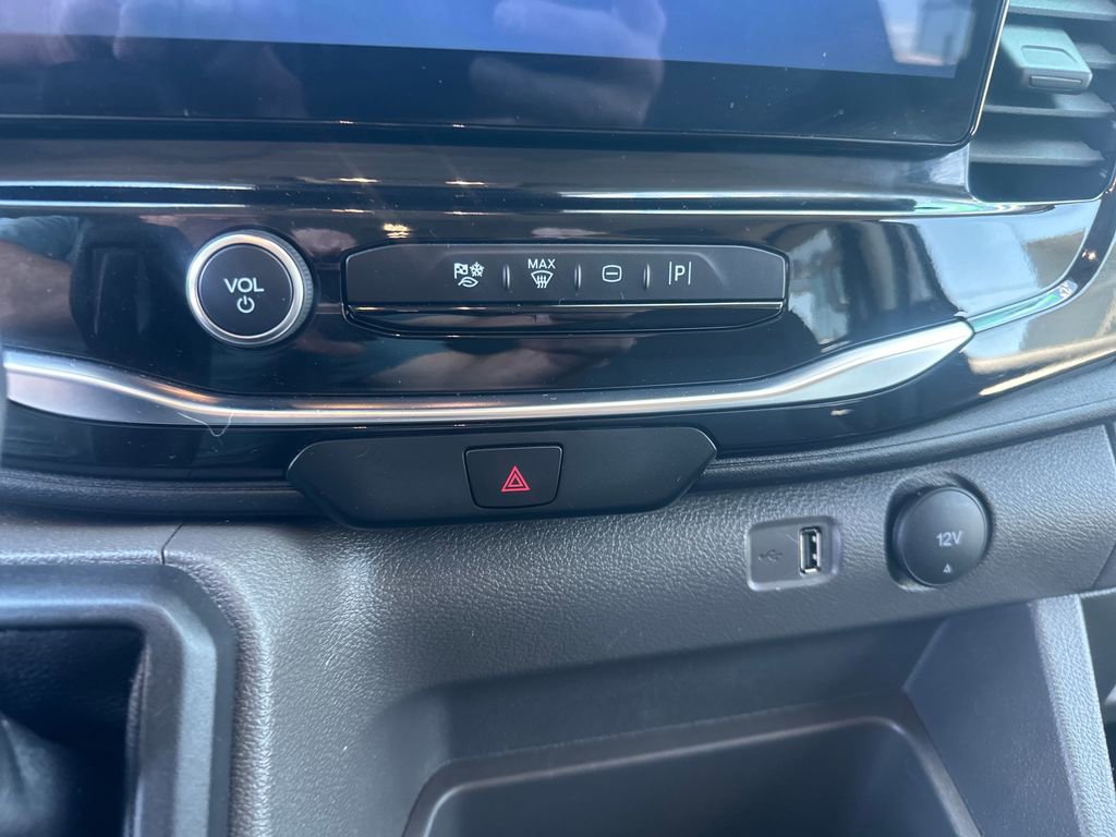 Used 2024 Ford Transit 350 XLT RWD image 18