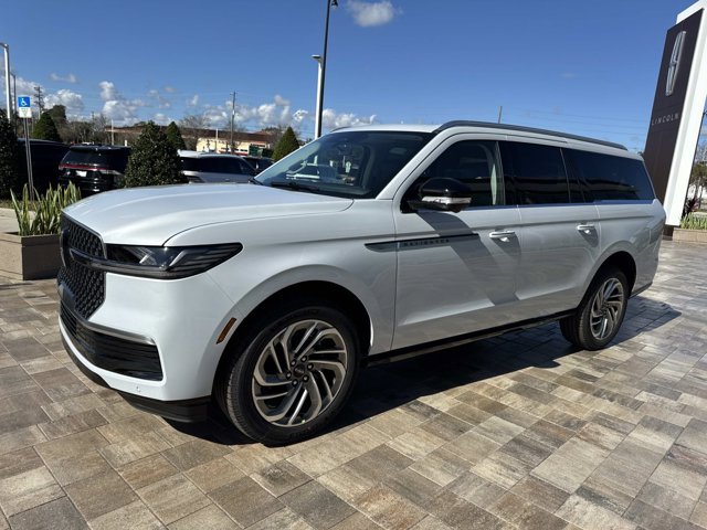 New 2026 Lincoln Navigator L Reserve AWD/4WD image 5