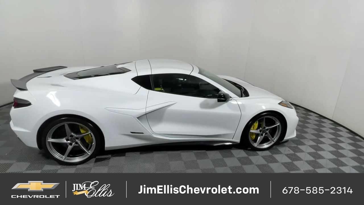 New 2025 Chevrolet Corvette E-Ray w/ ZER Performance Package AWD/4WD image 18