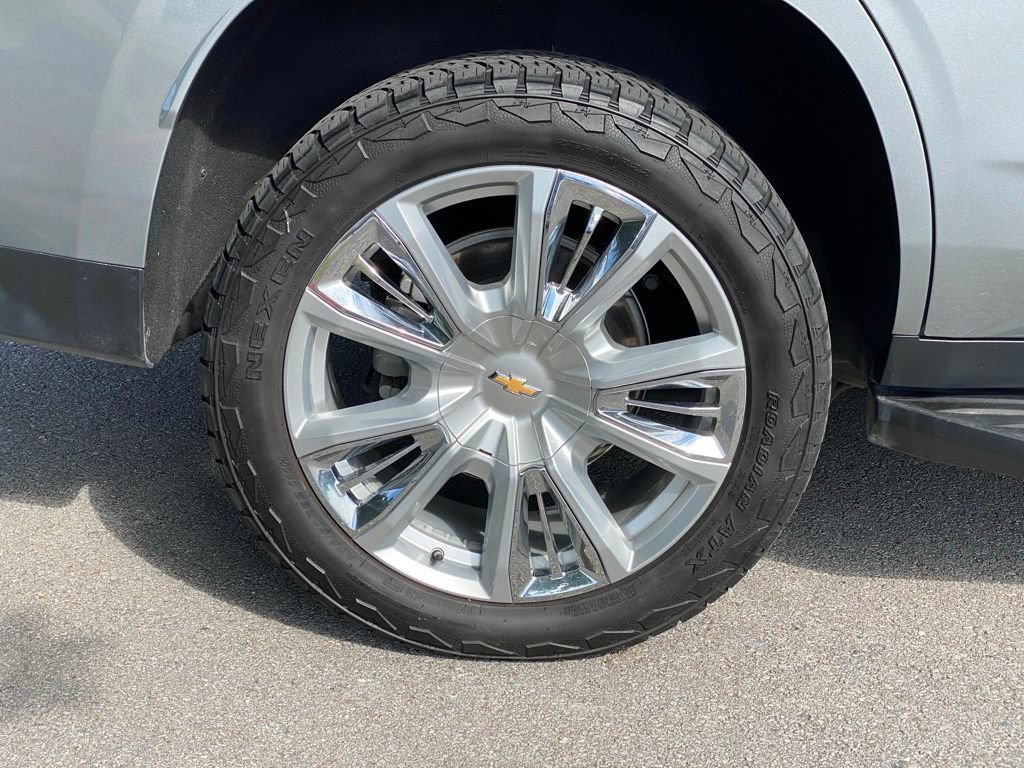 Used 2023 Chevrolet Tahoe High Country AWD/4WD image 35