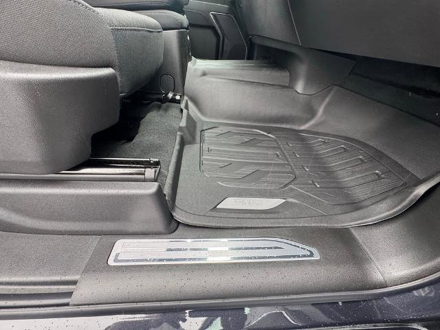 New 2025 GMC Sierra 1500 Elevation image 25