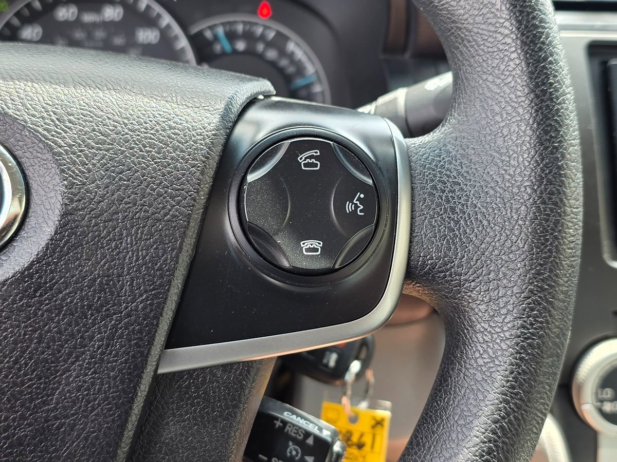 Used 2014 Toyota Camry LE FWD image 26