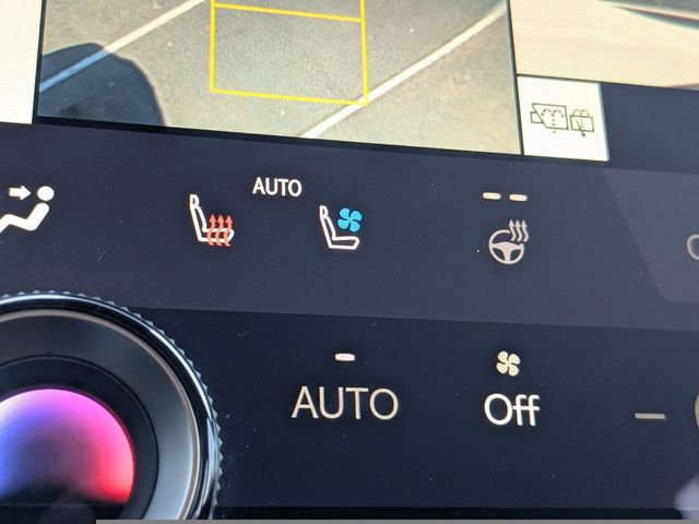 Used 2024 Lexus GX 550 image 24