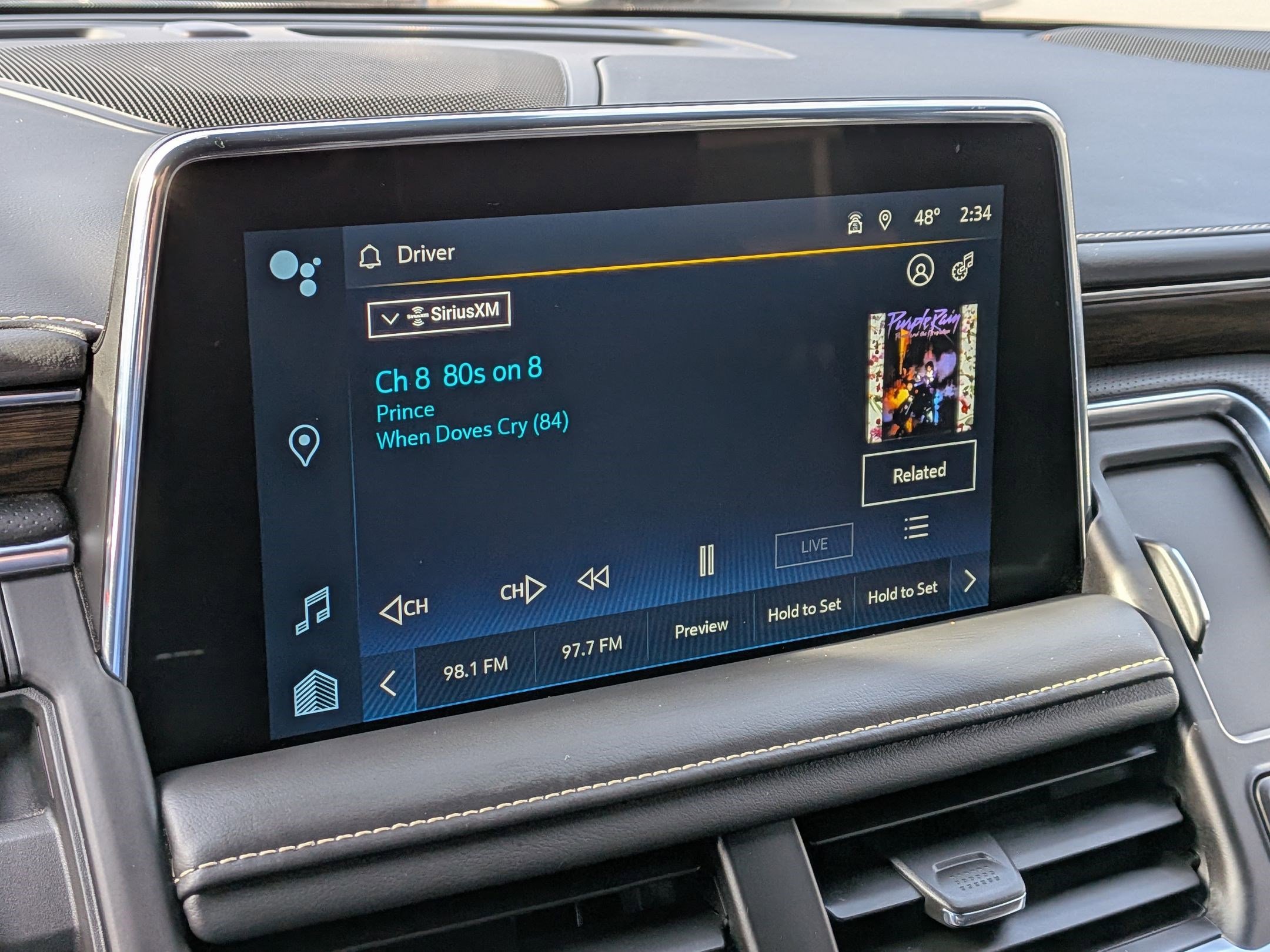 Used 2023 Chevrolet Suburban Premier image 20