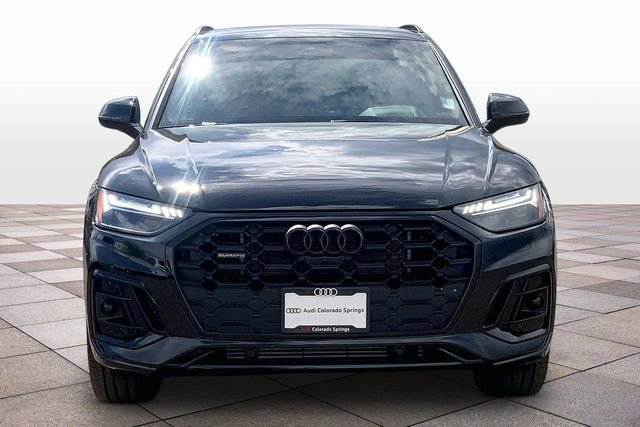 Used 2024 Audi Q5 e Prestige w/ Prestige Package AWD/4WD image 3