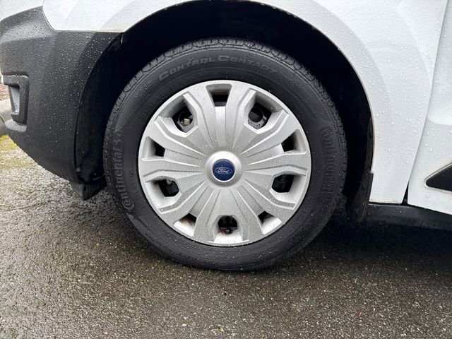 Used 2020 Ford Transit Connect XL image 30