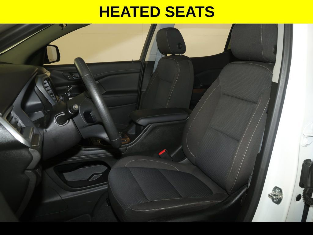 Used 2023 GMC Acadia SLE w/ Driver Convenience Package image 3