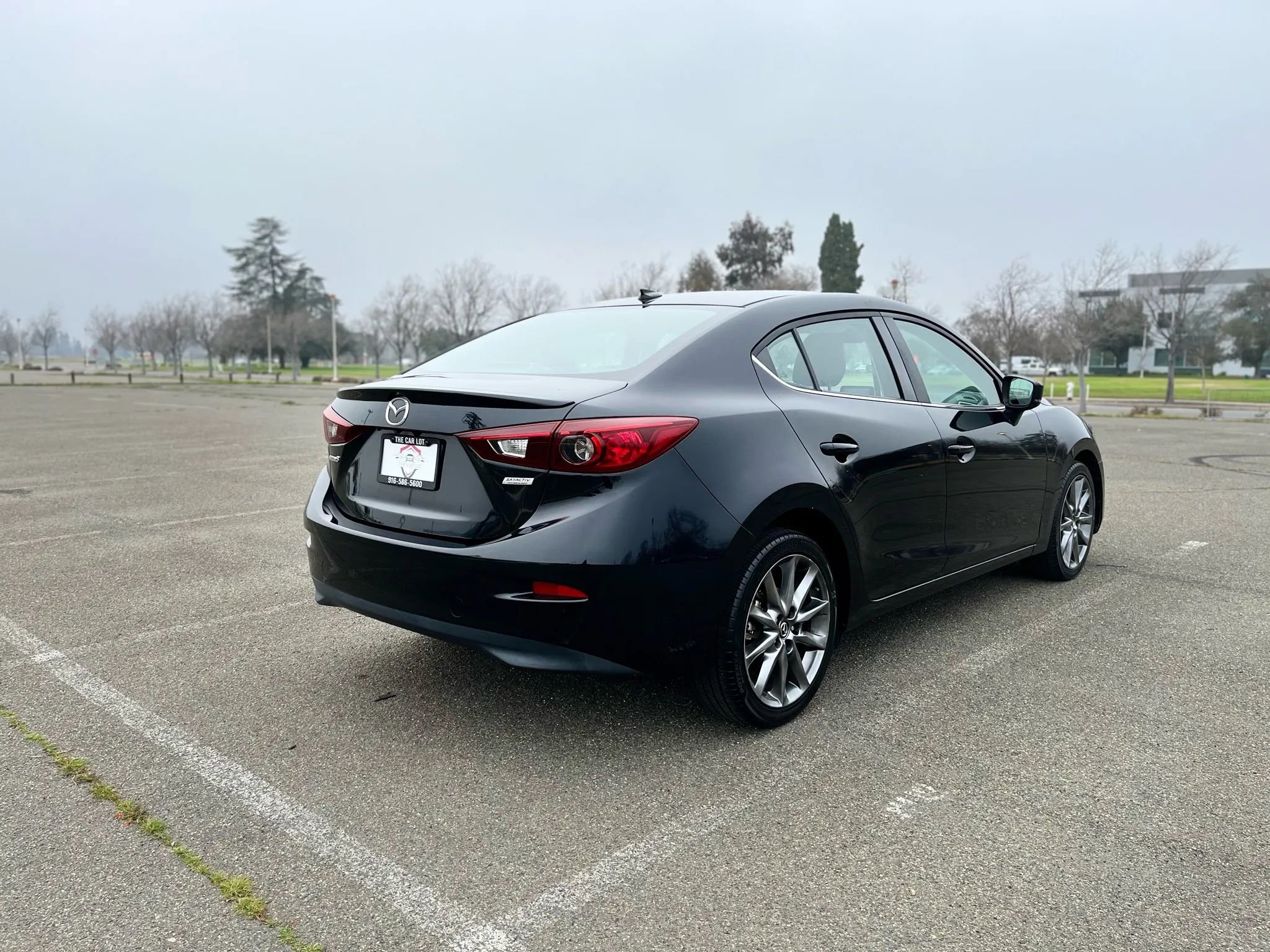 Used 2018 MAZDA MAZDA3 Touring image 5