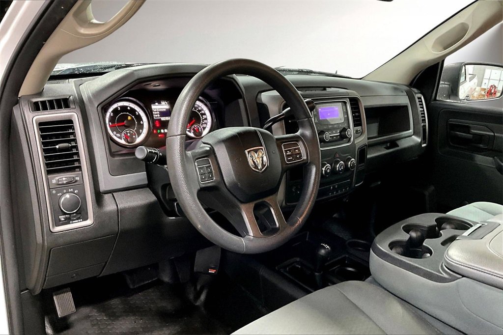 Used 2018 RAM 2500 Tradesman w/ Chrome Appearance Group image 17