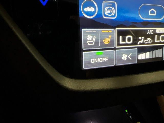 Certified 2025 Subaru Forester Touring w/ Touring Package AWD/4WD image 35