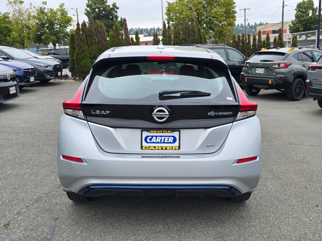 Used 2018 Nissan Leaf SV w/ Protection Package FWD image 4