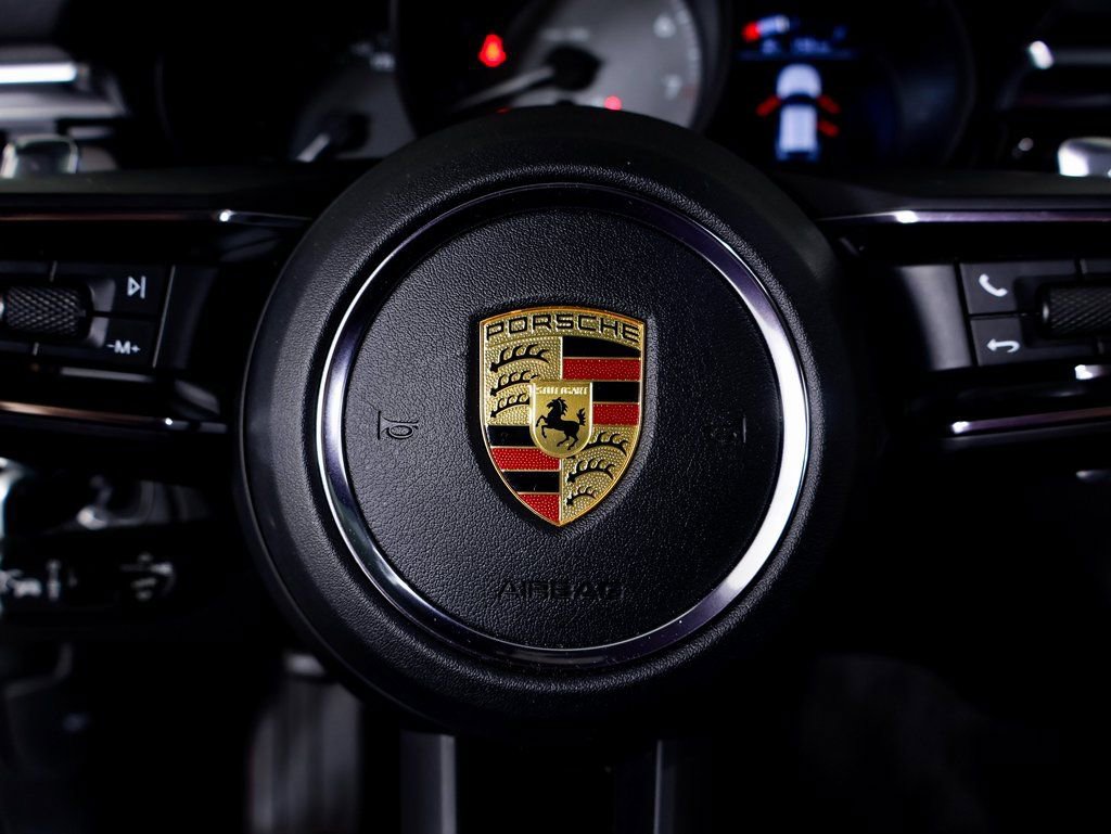 Certified 2023 Porsche Macan S image 23