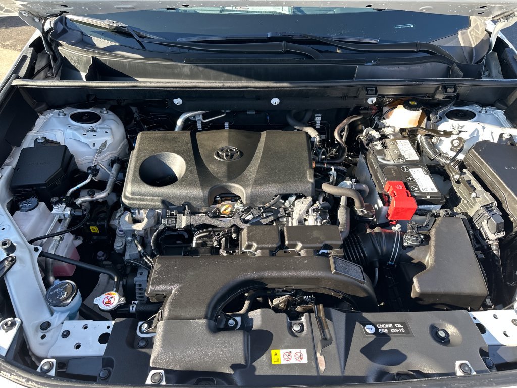 Certified 2021 Toyota RAV4 XLE AWD/4WD image 28