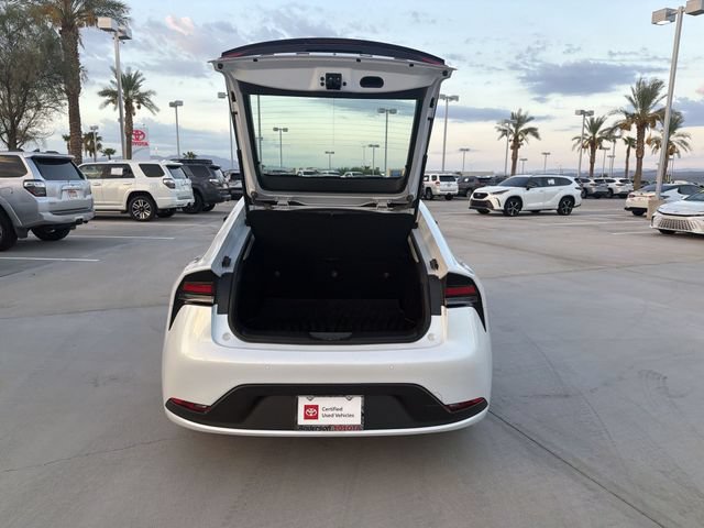 Certified 2025 Toyota Prius LE FWD image 29
