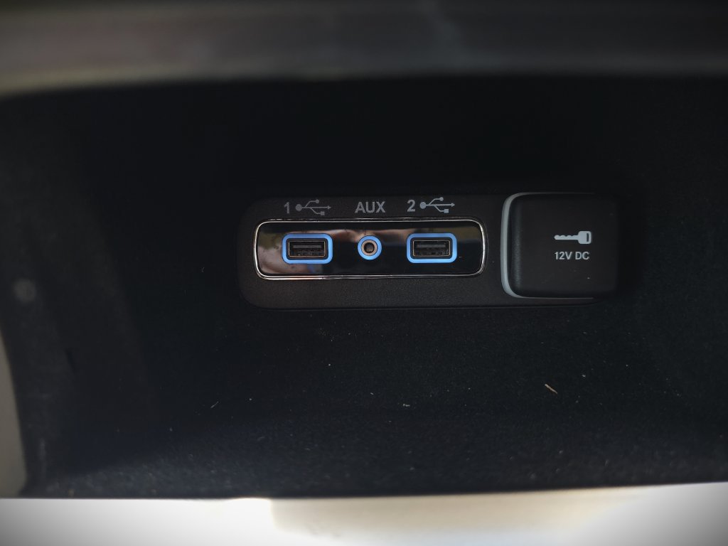 Used 2018 Jeep Grand Cherokee Overland RWD image 26