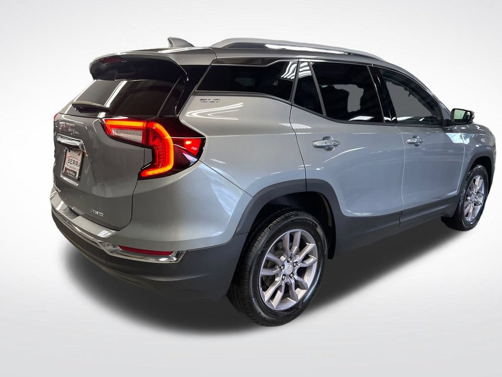 Used 2023 GMC Terrain SLT w/ LPO, Floor Liner Package AWD/4WD image 5