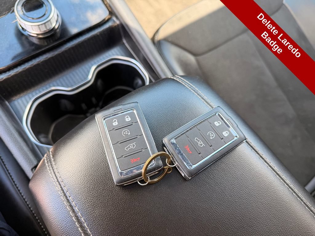 Used 2024 Jeep Grand Cherokee Altitude AWD/4WD image 30