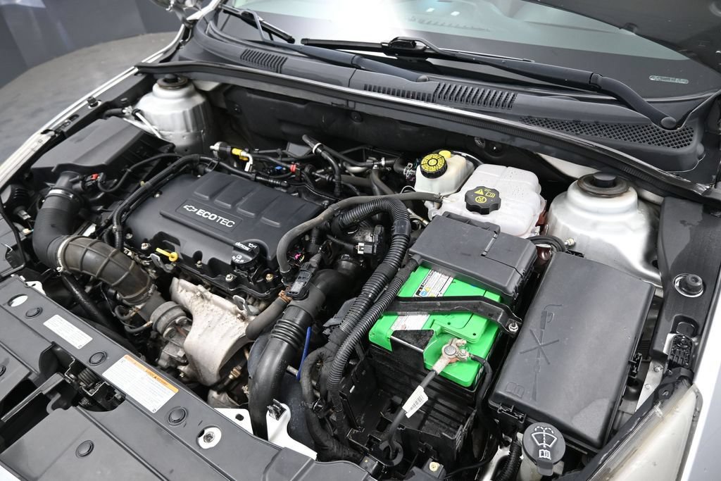 Used 2013 Chevrolet Cruze LTZ FWD image 12