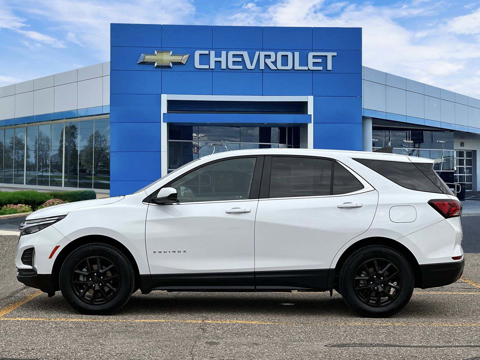 Certified 2024 Chevrolet Equinox LT w/ LPO, Floor Liner Package image 2