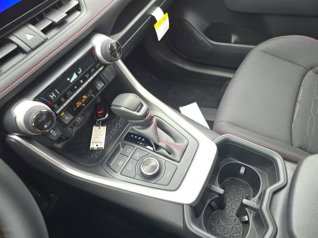 New 2025 Toyota RAV4 SE image 13