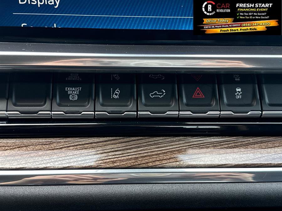 Used 2024 Chevrolet Silverado 2500 LT AWD/4WD image 46