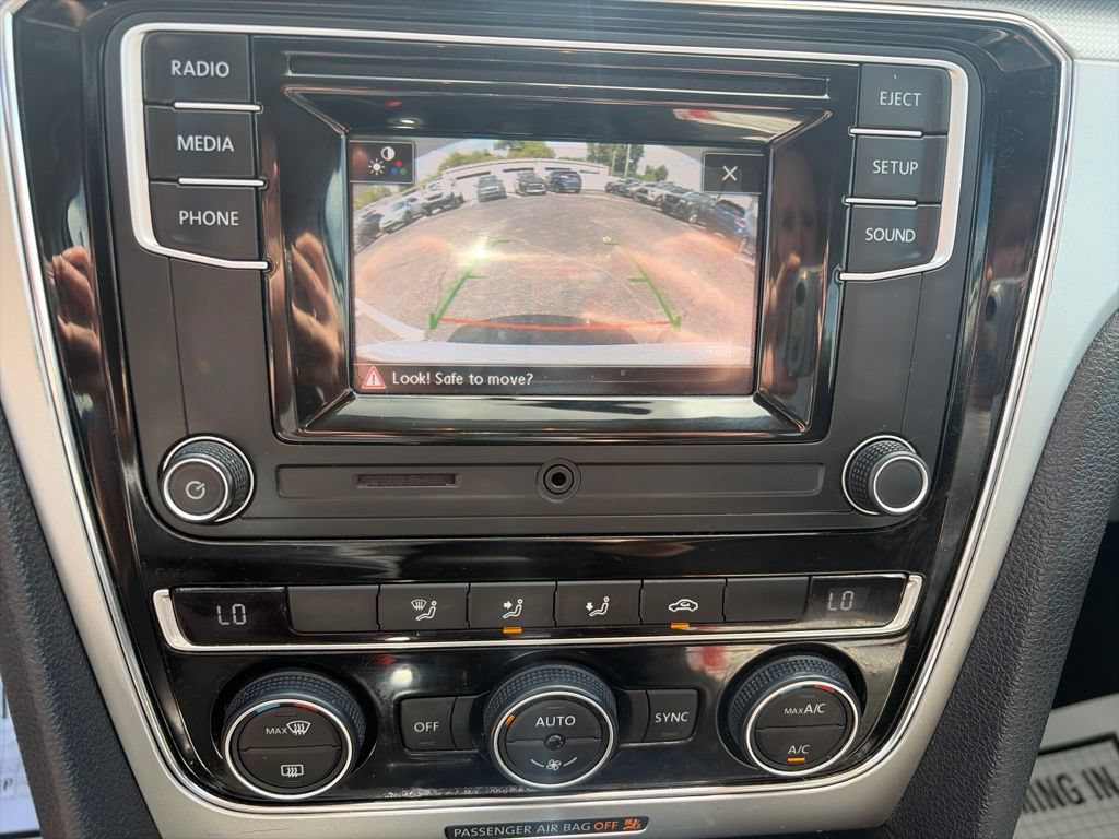 Used 2017 Volkswagen Passat 1.8T S FWD image 19