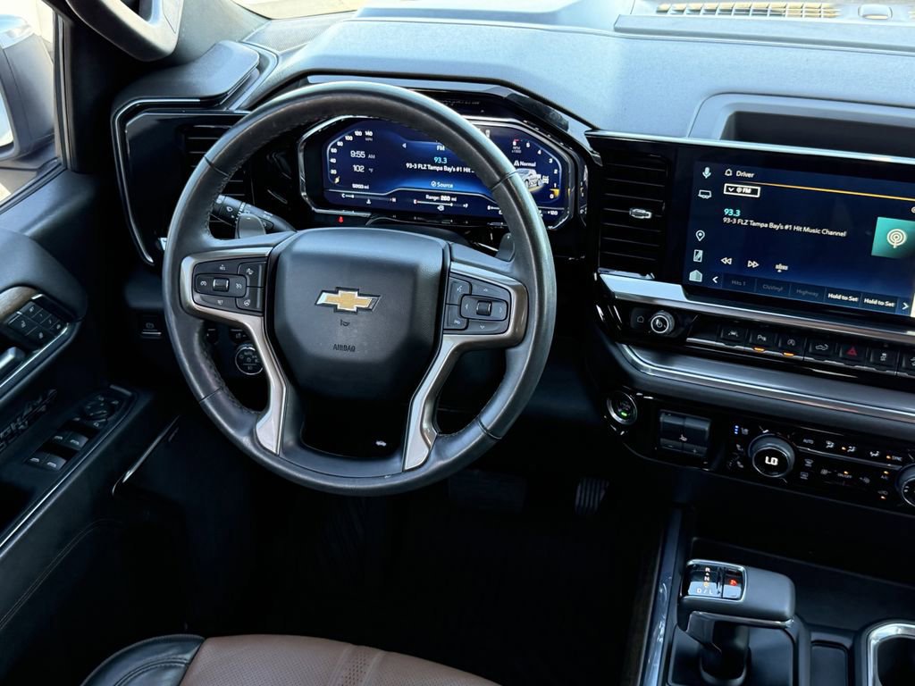 Certified 2023 Chevrolet Silverado 1500 High Country w/ Technology Package image 13