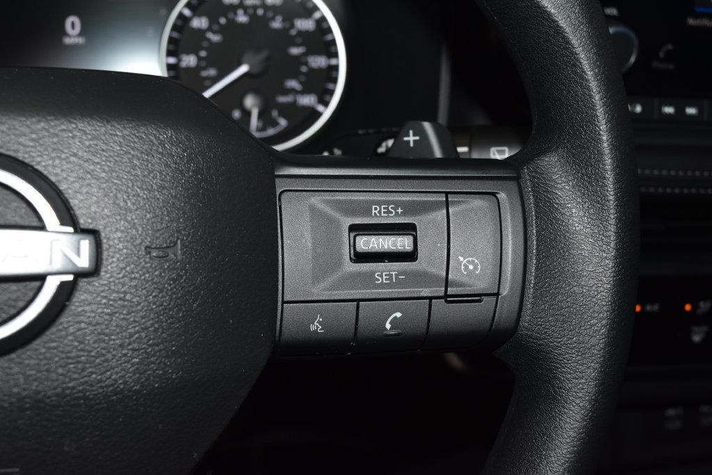 Used 2026 Nissan Rogue S AWD/4WD image 9