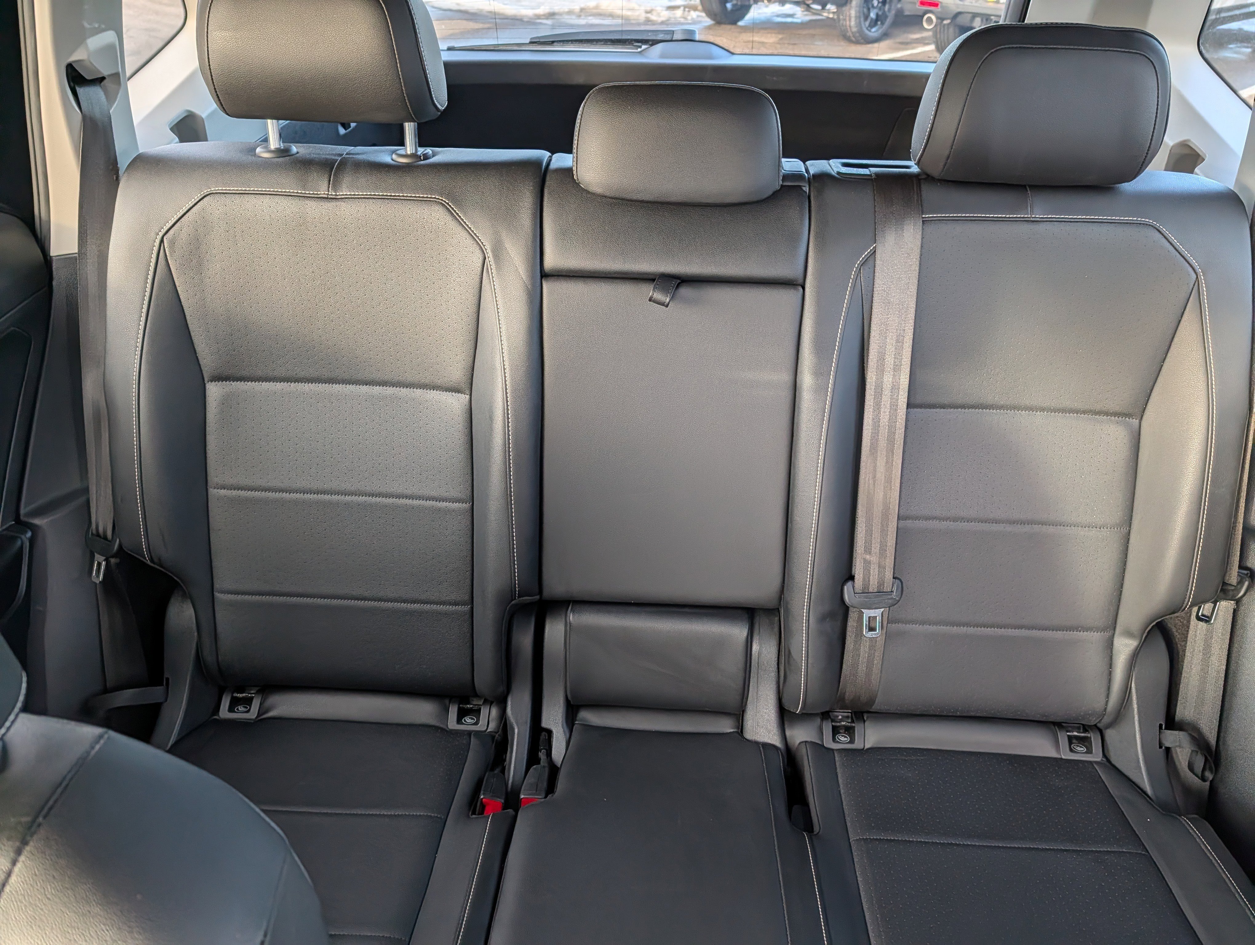 Used 2021 Volkswagen Tiguan SE image 13