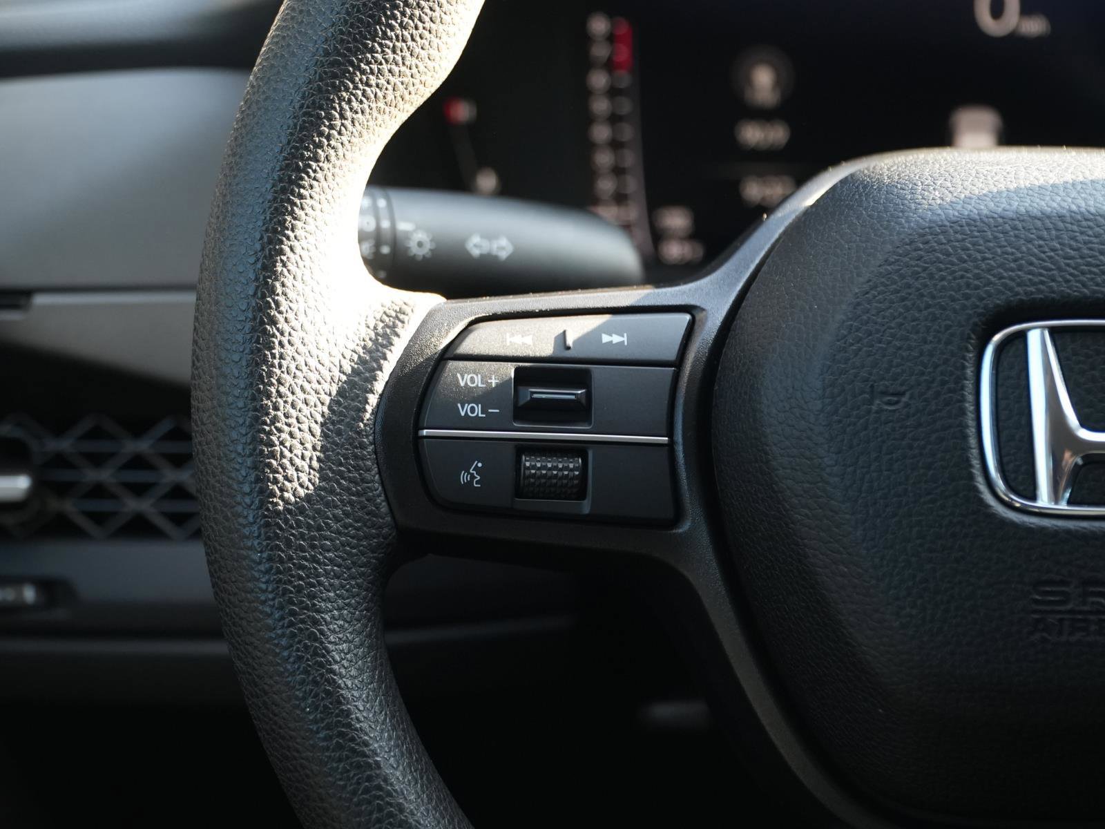 Used 2023 Honda Accord EX image 22