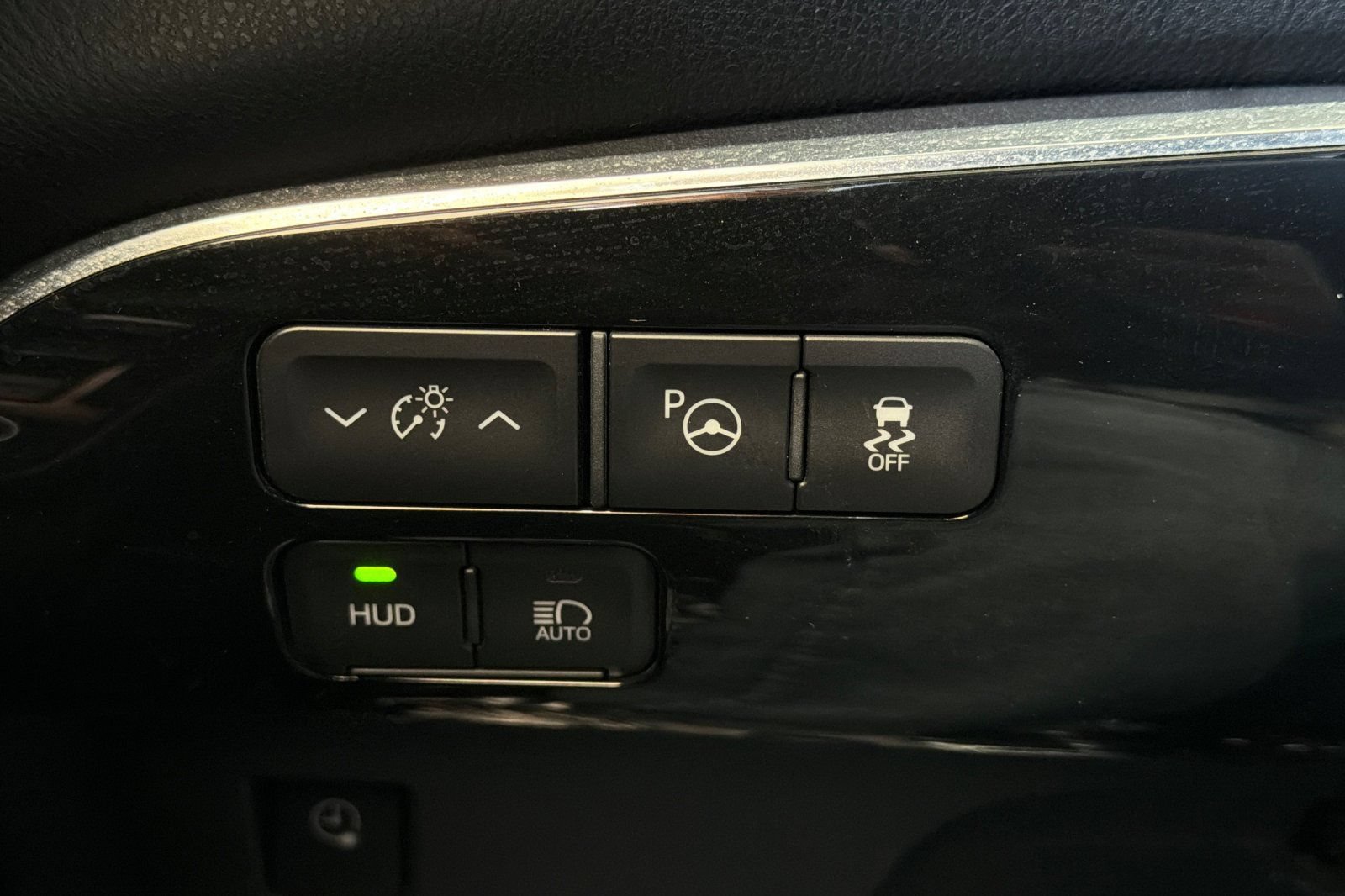 Used 2019 Toyota Prius Prime Advanced w/ Carpet Mat Package FWD image 31