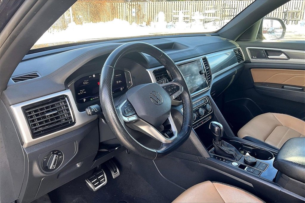 Used 2023 Volkswagen Atlas Cross Sport SEL Premium R-Line image 14