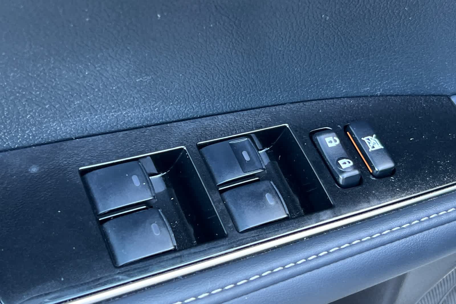 Used 2018 Lexus ES 350 w/ Luxury Package w/Wood Trim FWD image 13