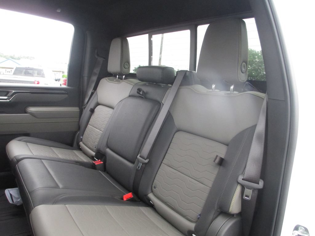 Certified 2026 Chevrolet Silverado 2500 ZR2 AWD/4WD image 26