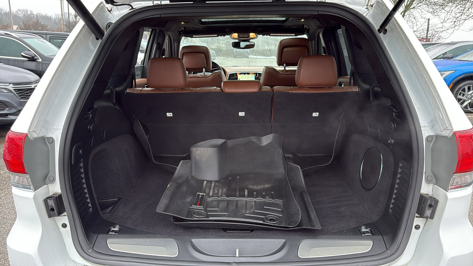 Used 2021 Jeep Grand Cherokee Overland image 32