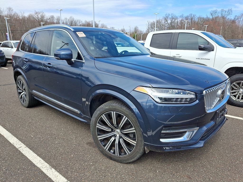 Used 2023 Volvo XC90 B5 Plus w/ Protection Package image 4