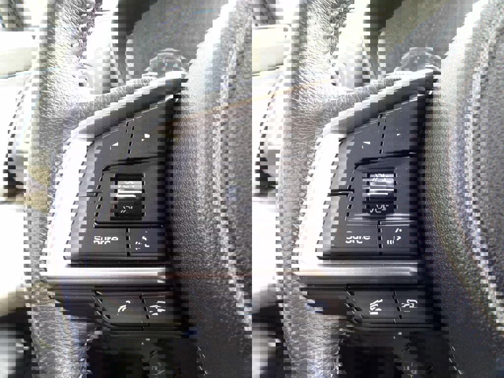 Used 2021 Subaru Ascent Premium w/ Convenience Package image 17