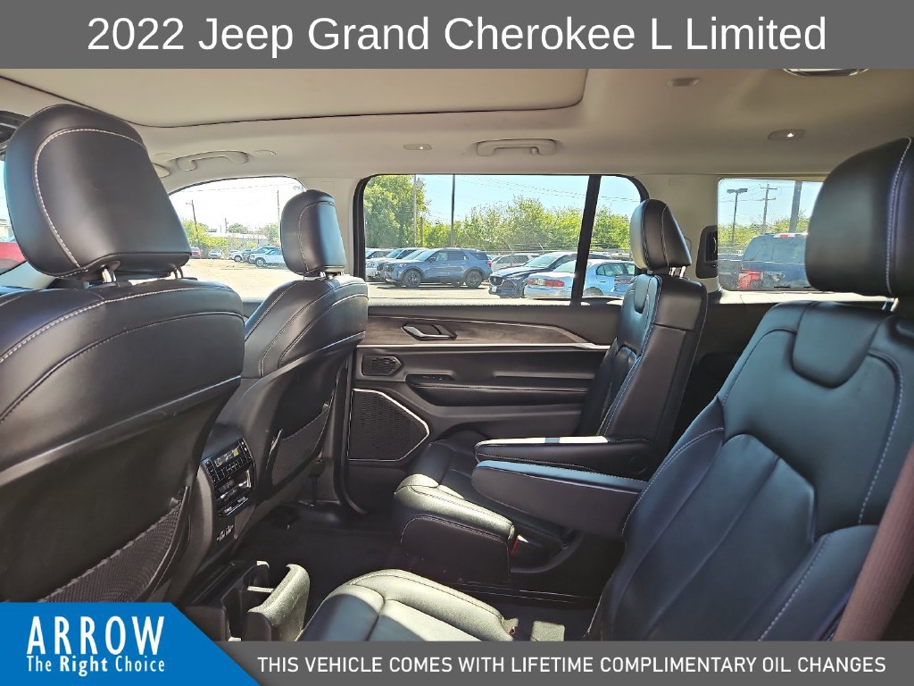 Used 2022 Jeep Grand Cherokee L Limited RWD image 19