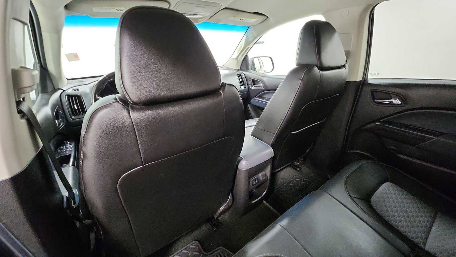 Used 2017 Chevrolet Colorado Z71 image 24