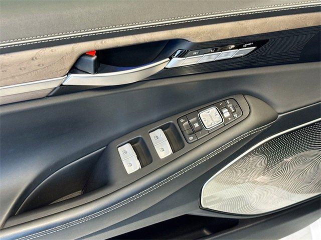 Used 2021 Genesis G90 5.0 Ultimate image 18