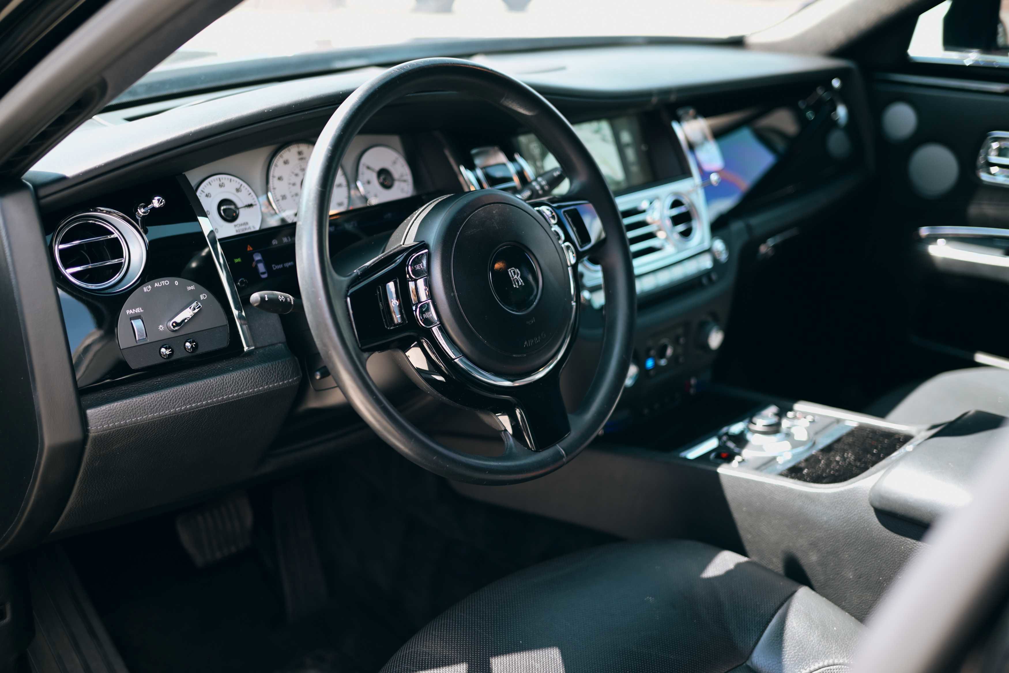 Used 2013 Rolls-Royce Ghost image 8