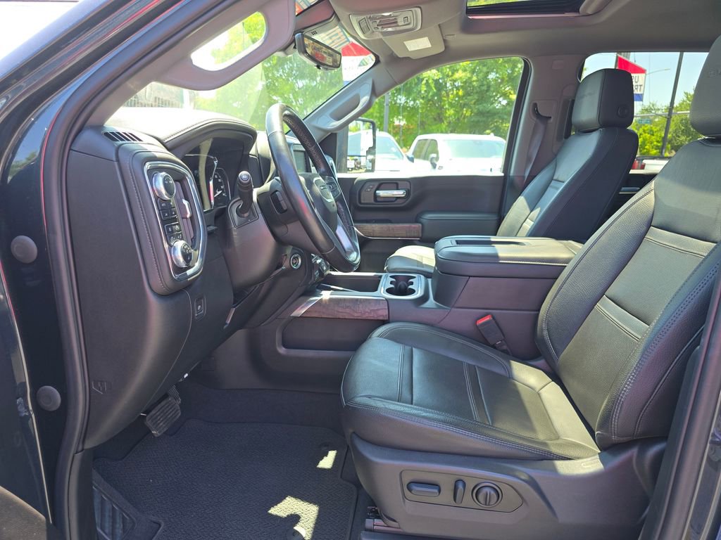 Used 2022 GMC Sierra 3500 Denali w/ Denali Ultimate Package AWD/4WD image 22