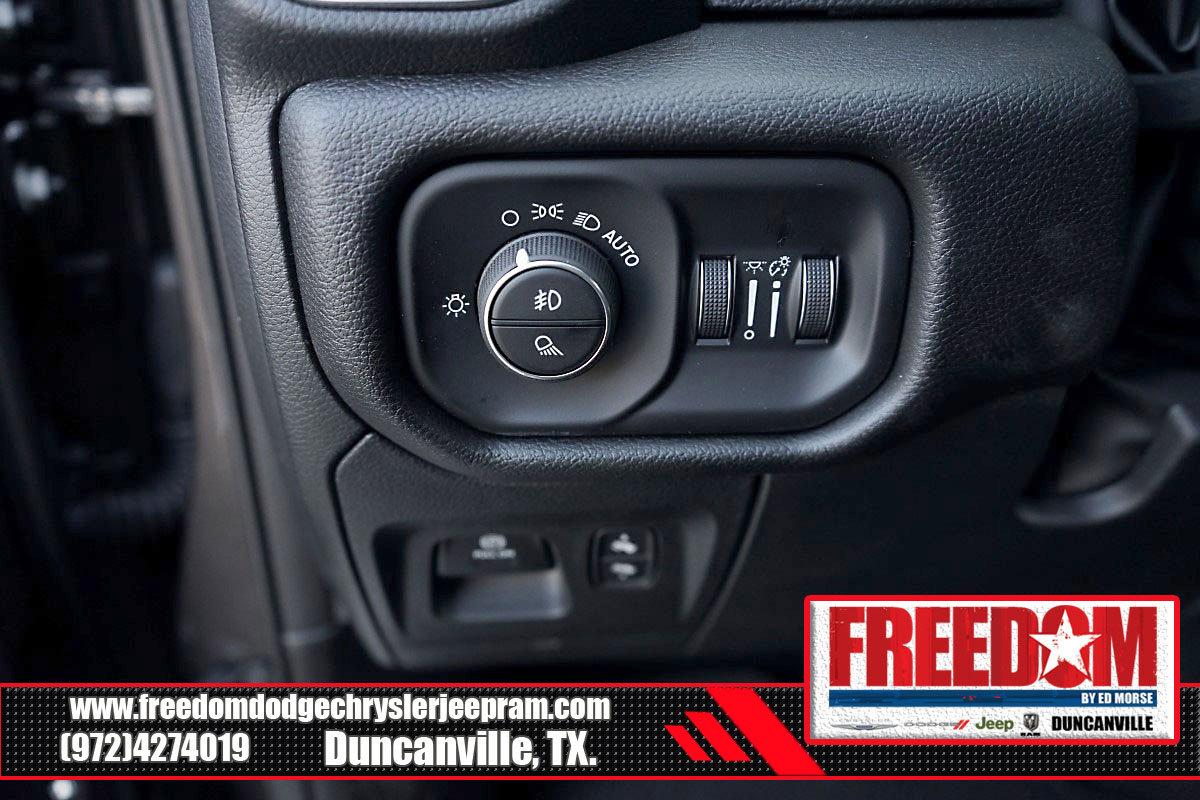 New 2023 RAM 1500 Laramie image 29