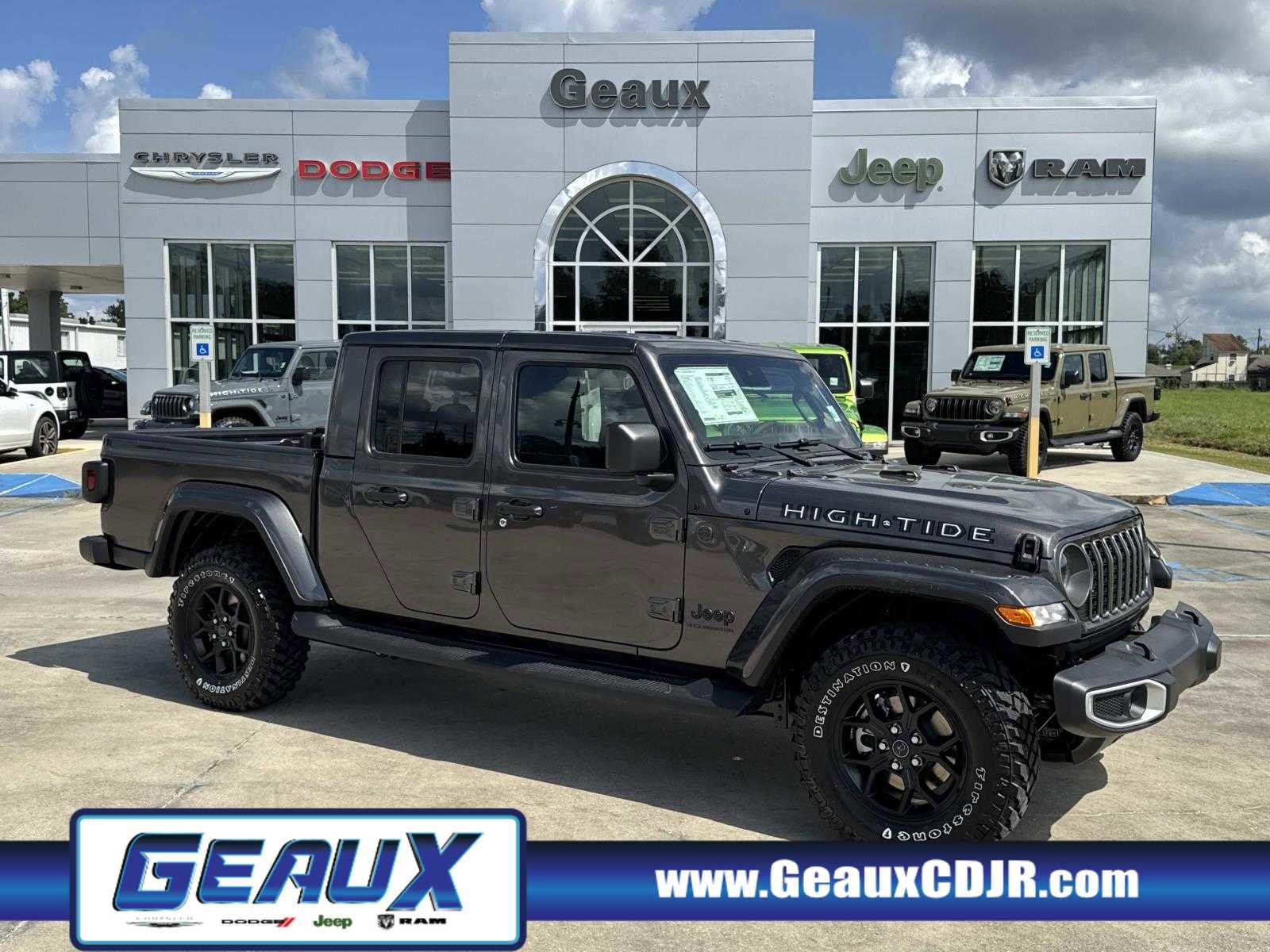 New 2025 Jeep Gladiator Sport
